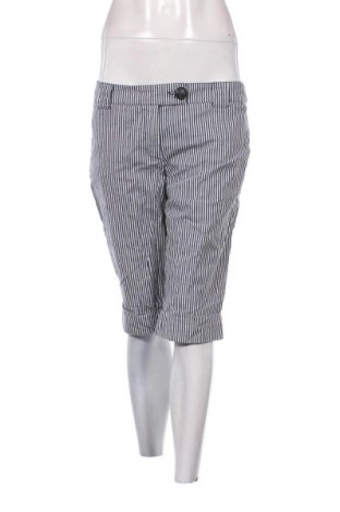 Damen Shorts United Colors Of Benetton, Größe M, Farbe Mehrfarbig, Preis € 13,99