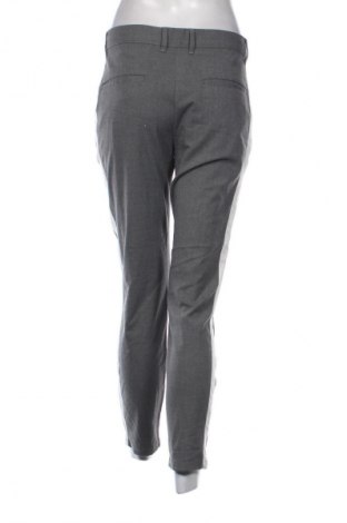 Damenhose Bershka, Größe M, Farbe Grau, Preis € 8,99