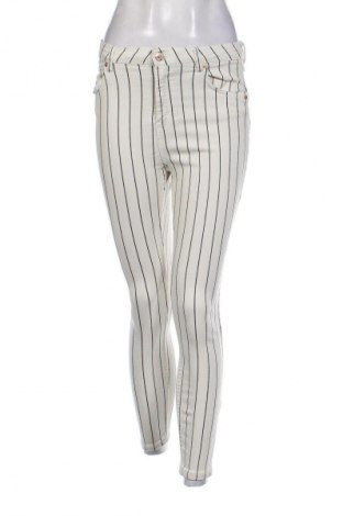 Damenhose Bershka, Größe M, Farbe Mehrfarbig, Preis € 9,99