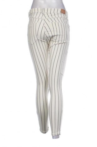 Damenhose Bershka, Größe M, Farbe Mehrfarbig, Preis € 9,99