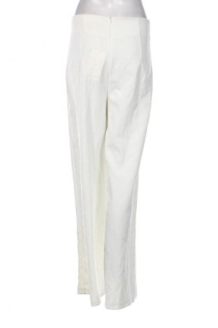 Damenhose NEW COLLECTION, Größe M, Farbe Weiß, Preis € 15,31