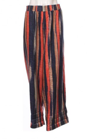 Damskie spodnie SHEIN, Rozmiar 4XL, Kolor Kolorowy, Cena 95,99 zł