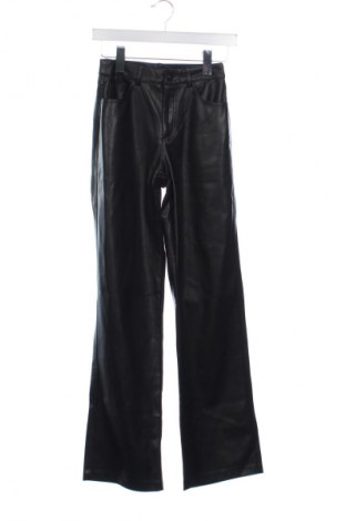 Dámské kalhoty  Stradivarius, Velikost XS, Barva Černá, Cena  239,00 Kč
