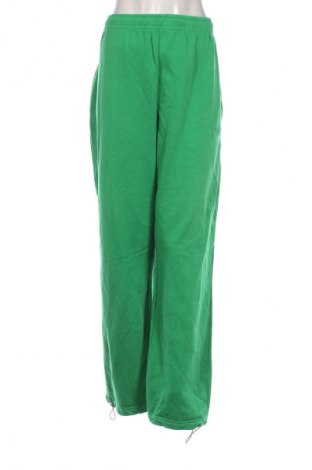 Pantaloni trening de femei Unbranded, Mărime XXL, Culoare Verde, Preț 100,99 Lei