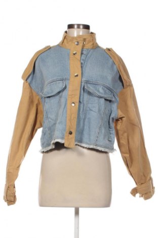 Γυναικείο μπουφάν Bershka, Μέγεθος M, Χρώμα Πολύχρωμο, Τιμή 24,99 €