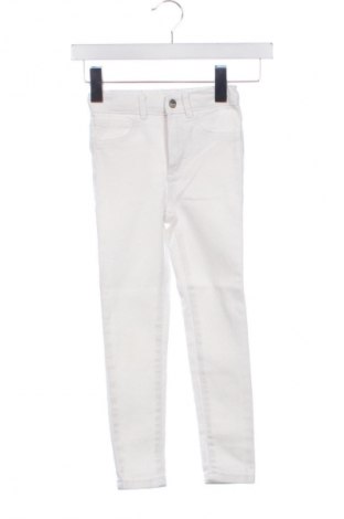 Kinderjeans Reserved, Größe 5-6y/ 116-122 cm, Farbe Weiß, Preis € 11,99
