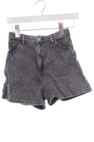 Gyerek rövidnadrág H&M, Méret 13-14y / 164-168 cm, Szín Szürke, Ár 4 373 Ft