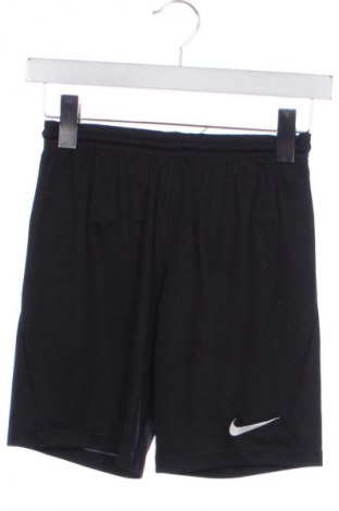 Kinder Shorts Nike, Größe 8-9y/ 134-140 cm, Farbe Schwarz, Preis € 13,81