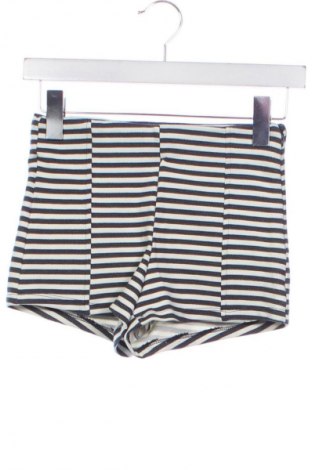 Kinder Shorts Unbranded, Größe 5-6y/ 116-122 cm, Farbe Mehrfarbig, Preis € 7,00