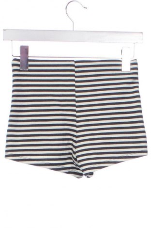 Kinder Shorts Unbranded, Größe 5-6y/ 116-122 cm, Farbe Mehrfarbig, Preis € 7,00