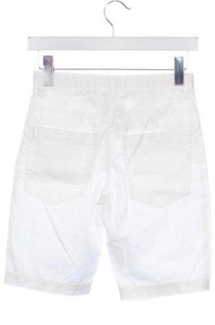 Kinder Shorts United Colors Of Benetton, Größe 8-9y/ 134-140 cm, Farbe Weiß, Preis € 9,21
