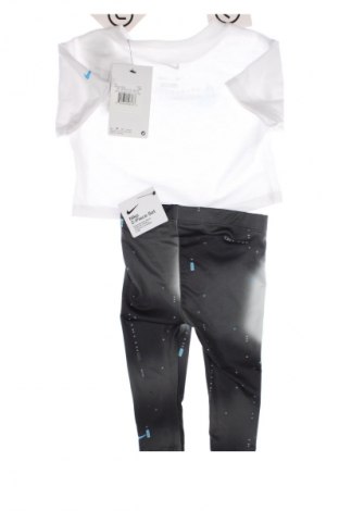 Kinder - Set Nike, Größe 9-12m/ 74-80 cm, Farbe Mehrfarbig, Preis € 20,99