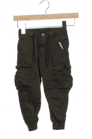 Παιδικό παντελόνι Unbranded, Μέγεθος 3-4y/ 104-110 εκ., Χρώμα Πράσινο, Τιμή 10,74 €