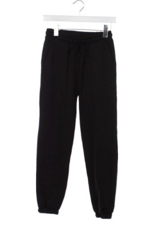 Kinder Sporthose 4F, Größe 9-10y/ 140-146 cm, Farbe Schwarz, Preis € 11,13