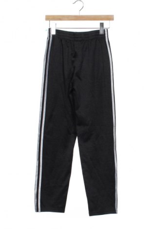 Dětské tepláky Adidas, Velikost 14-15y/ 168-170 cm, Barva Šedá, Cena  459,00 Kč