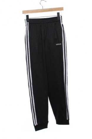 Dětské tepláky Adidas, Velikost 14-15y/ 168-170 cm, Barva Vícebarevné, Cena  459,00 Kč