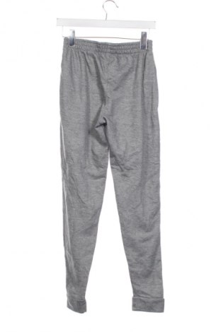 Dětské tepláky Reebok, Velikost 15-18y/ 170-176 cm, Barva Šedá, Cena  549,00 Kč