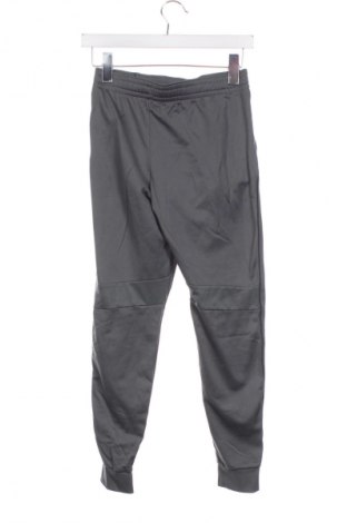 Dětské tepláky Under Armour, Velikost 10-11y/ 146-152 cm, Barva Šedá, Cena  549,00 Kč