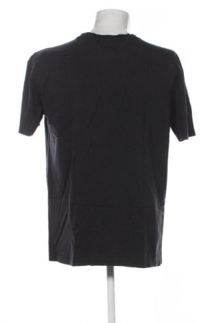 Мъжка тениска Upscale by Mister Tee, Размер M, Цвят Сив, Цена 34,99 лв.