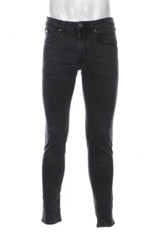 Ανδρικό τζίν Pull&Bear, Μέγεθος M, Χρώμα Μαύρο, Τιμή 24,99 €
