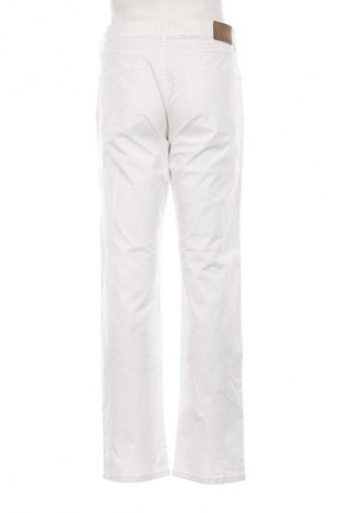 Herrenhose Montego, Größe XL, Farbe Weiß, Preis 11,99 €