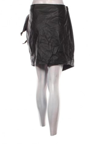 Rock Karo Kauer x NA-KD, Größe M, Farbe Schwarz, Preis 28,99 €