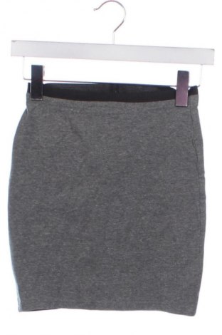 Rock Sinsay, Größe XS, Farbe Grau, Preis € 9,72