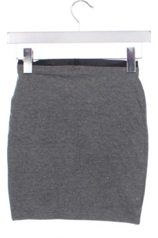 Rock Sinsay, Größe XS, Farbe Grau, Preis € 9,72