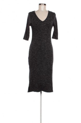 Kleid Amisu, Größe M, Farbe Grau, Preis 18,99 €