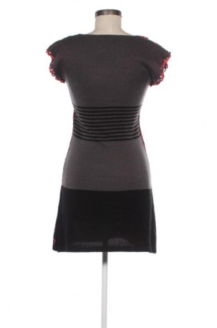 Kleid Apricot, Größe S, Farbe Mehrfarbig, Preis € 18,99
