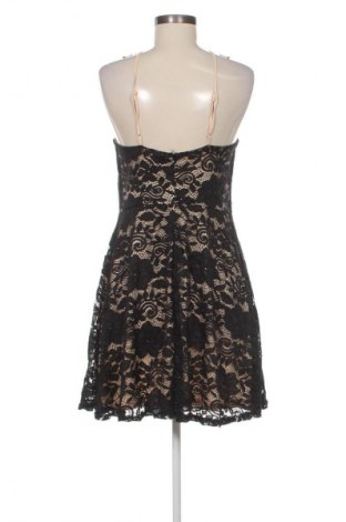 Kleid Ardene, Größe L, Farbe Schwarz, Preis 40,99 €