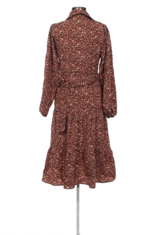 Kleid Atmos & Here, Größe M, Farbe Mehrfarbig, Preis € 13,99