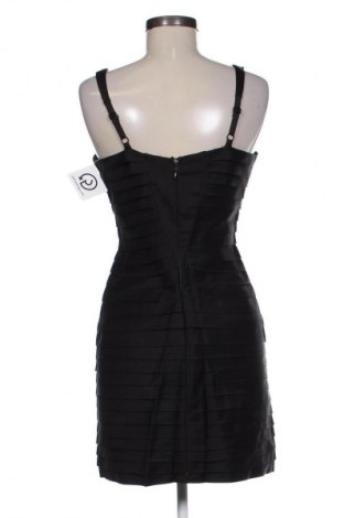 Рокля BCBG Max Azria, Размер S, Цвят Черен, Цена 151,00 лв.