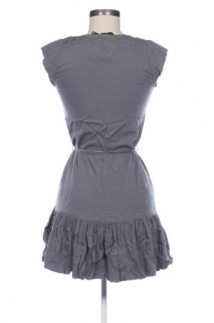 Kleid Berenice, Größe XS, Farbe Grau, Preis 53,99 €