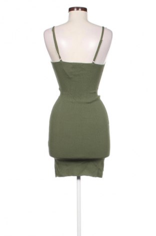 Kleid Bershka, Größe S, Farbe Grün, Preis € 8,99