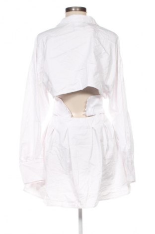 Ruha Bershka, Méret L, Szín Fehér, Ár 6 789 Ft