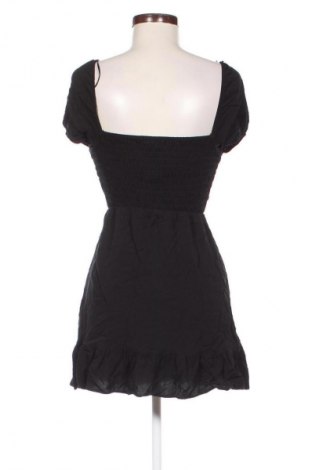 Kleid Bershka, Größe S, Farbe Schwarz, Preis € 15,00