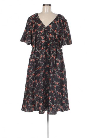 Kleid BloomChic, Größe XXL, Farbe Mehrfarbig, Preis 35,99 €