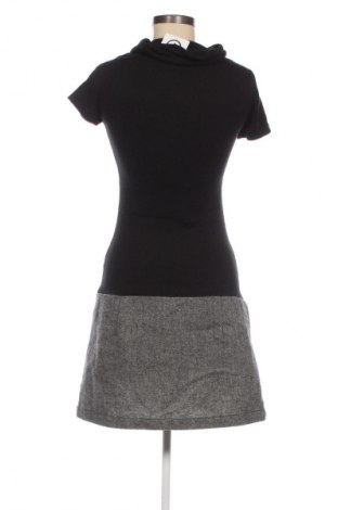Kleid Calvin Klein, Größe M, Farbe Mehrfarbig, Preis € 62,92