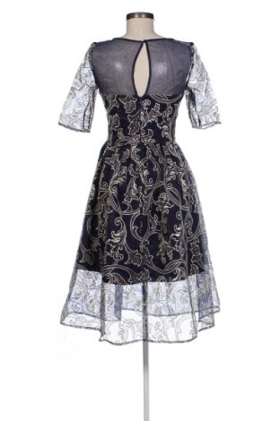Kleid Chi Chi, Größe M, Farbe Mehrfarbig, Preis 42,99 €