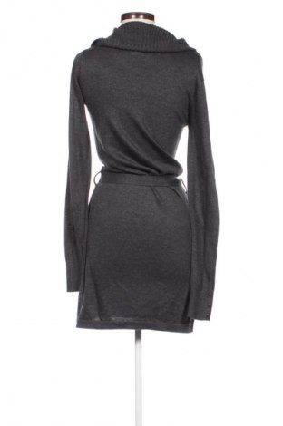 Kleid Colours, Größe S, Farbe Grau, Preis € 14,77