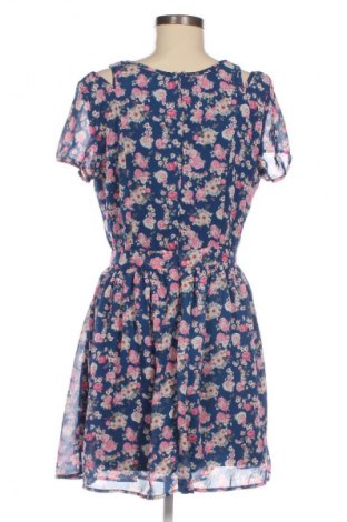 Kleid Cropp, Größe M, Farbe Mehrfarbig, Preis € 18,99