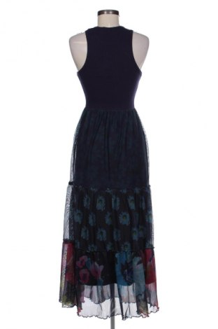 Šaty  Desigual, Velikost XS, Barva Vícebarevné, Cena  2 802,00 Kč