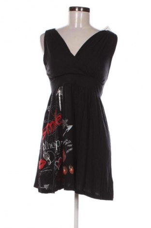 Kleid Desigual, Größe M, Farbe Schwarz, Preis 113,22 €