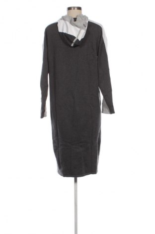 Kleid Edc By Esprit, Größe M, Farbe Grau, Preis 33,99 €