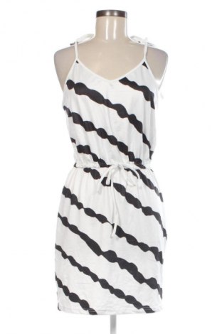 Kleid Emery rose, Größe M, Farbe Mehrfarbig, Preis € 12,99