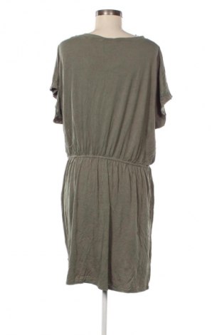 Kleid George, Größe XL, Farbe Grün, Preis 20,99 €