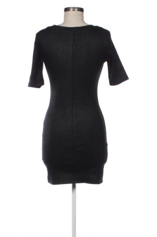 Kleid Gina Tricot, Größe M, Farbe Schwarz, Preis € 9,71