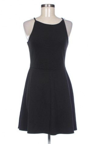Sukienka Gina Tricot, Rozmiar M, Kolor Czarny, Cena 52,99 zł