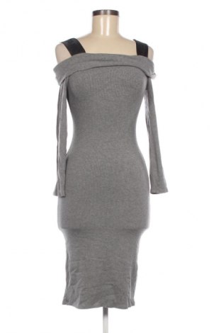Rochie Guess, Mărime S, Culoare Gri, Preț 327,99 Lei